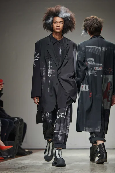 Look 33